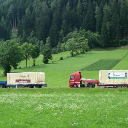 ein Holz100-Haus auf Reisen.jpg